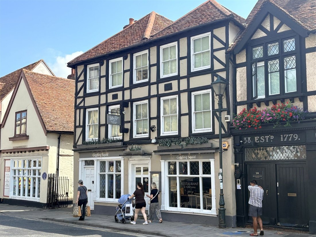 40 Hart St, Henley On Thames for sale Building Photo- Image 1 of 11