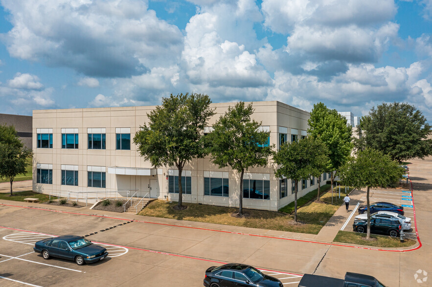 15100 FAA Blvd, Fort Worth, TX for rent - Building Photo - Image 1 of 7