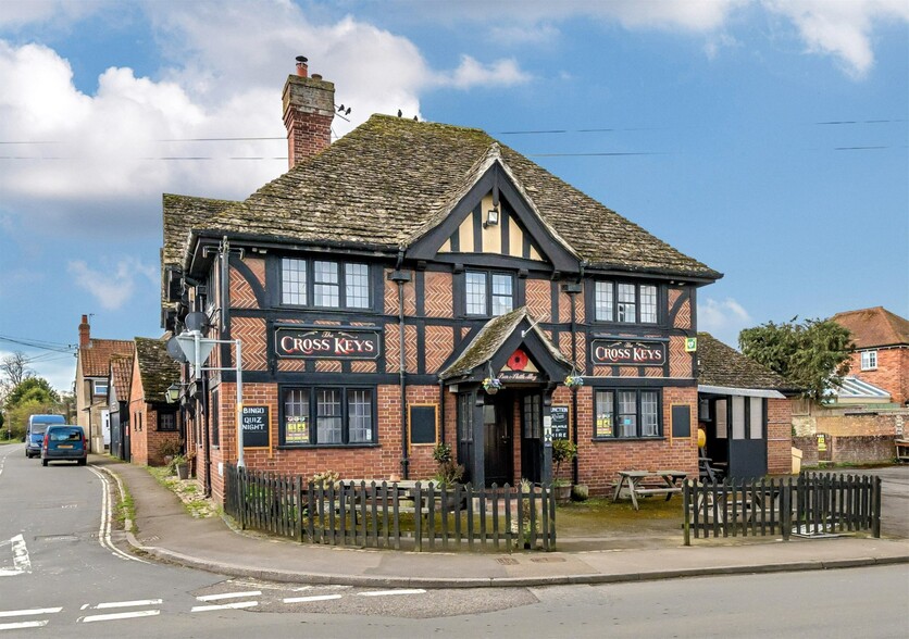 High St, Devizes for rent - Building Photo - Image 1 of 6