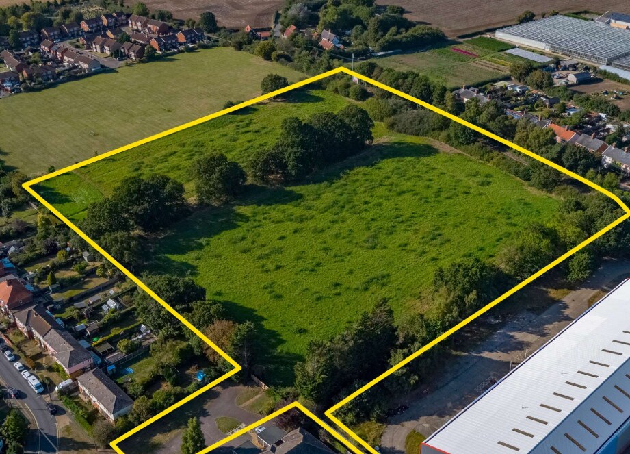 St Margaret's Cres, Leiston for sale Primary Photo- Image 1 of 1