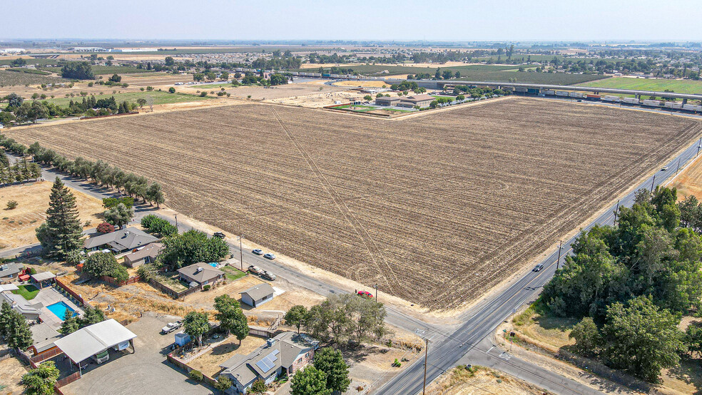 41 Acres Stretch, McKee & Santa Fe, Merced, CA for sale - Primary Photo - Image 1 of 30