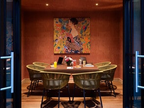 69-79 Fulham High St, London to rent Interior Photo- Image 1 of 12