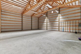 27971 Washington 410, Buckley, WA to rent Interior Photo- Image 1 of 13