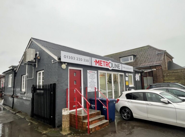 2 Ross Way, Folkestone for sale - Primary Photo - Image 1 of 1