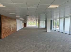 1 Bridge St, Staines to rent Interior Photo- Image 1 of 1