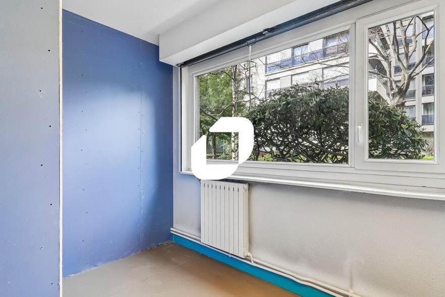 Build-to-Rent in Paris for sale - Interior Photo - Image 3 of 13