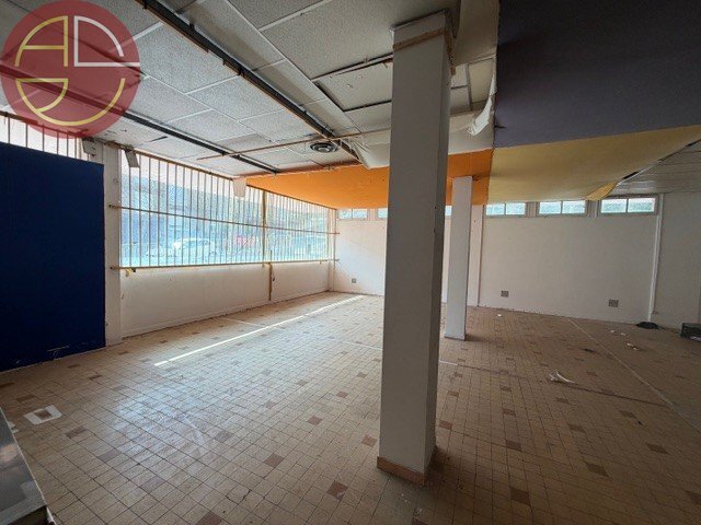 Retail in Toulouse for sale Interior Photo- Image 1 of 7