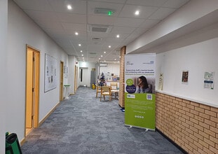 Thurston Dr, Kettering to rent Interior Photo- Image 2 of 7