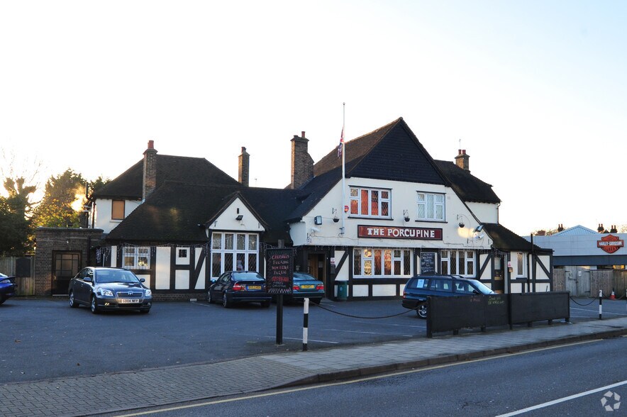 24 Mottingham Rd, London for sale - Primary Photo - Image 1 of 1