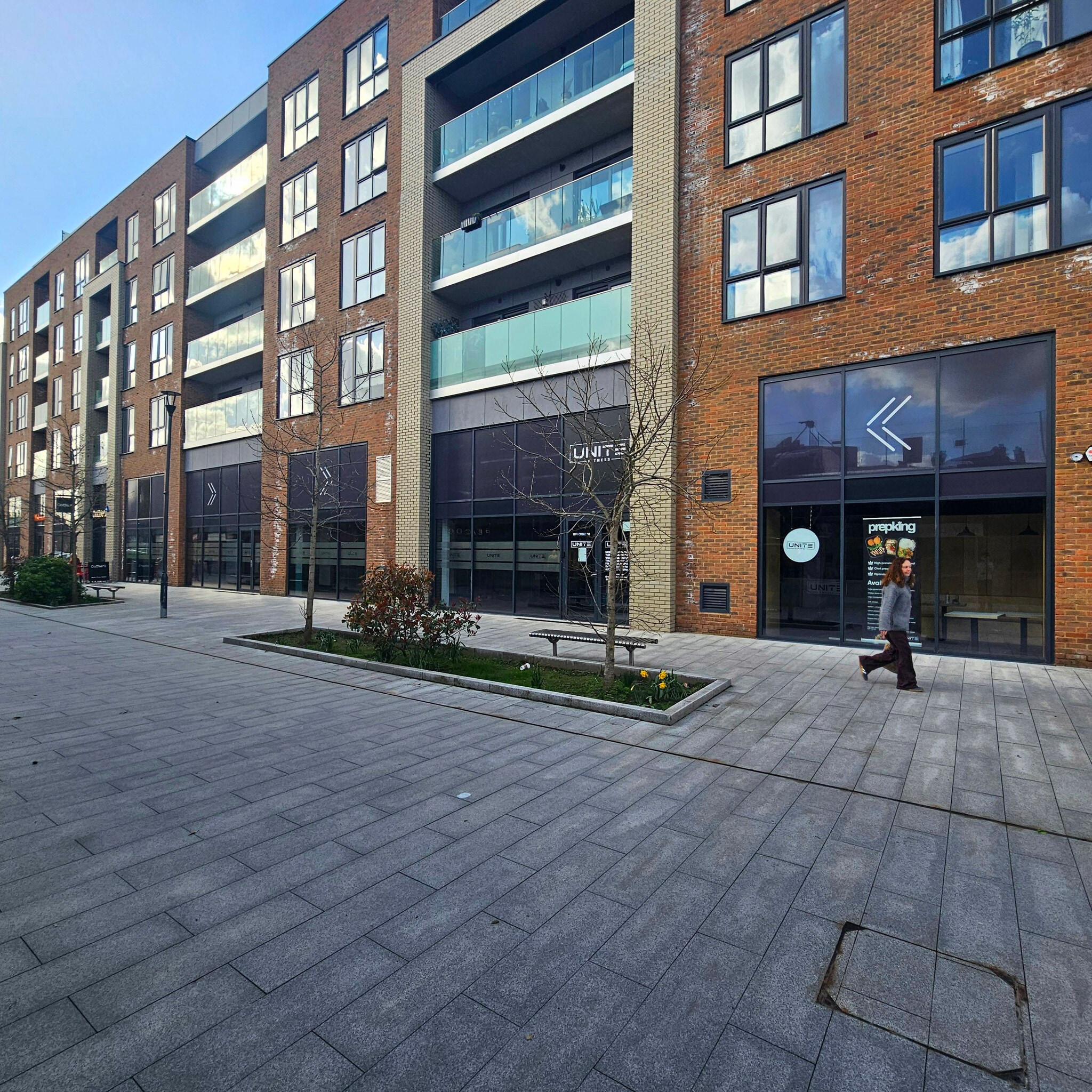 Queens Walk, East Grinstead to rent Primary Photo- Image 1 of 4