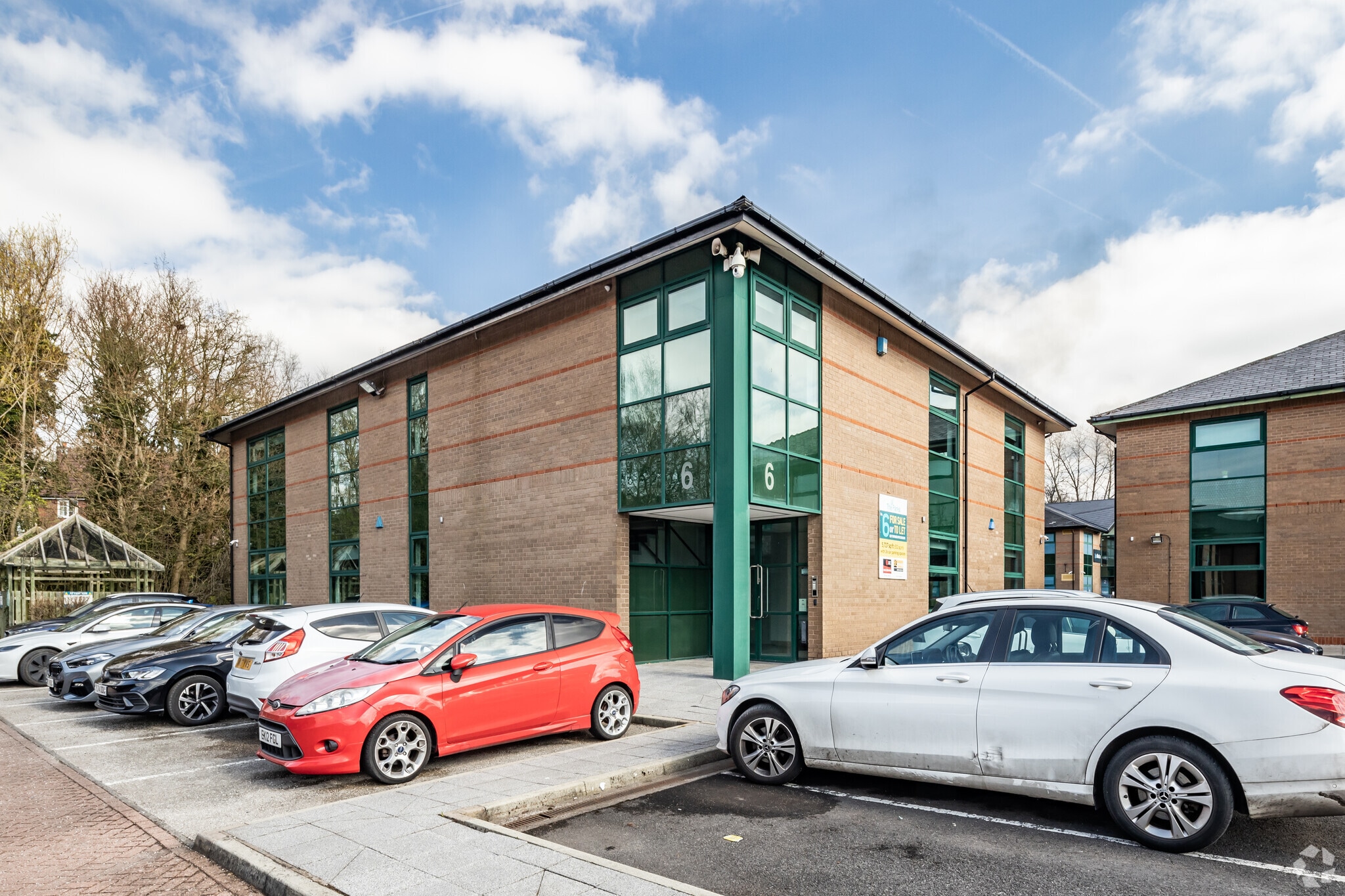 6 The Parks, Newton Le Willows to rent Primary Photo- Image 1 of 4