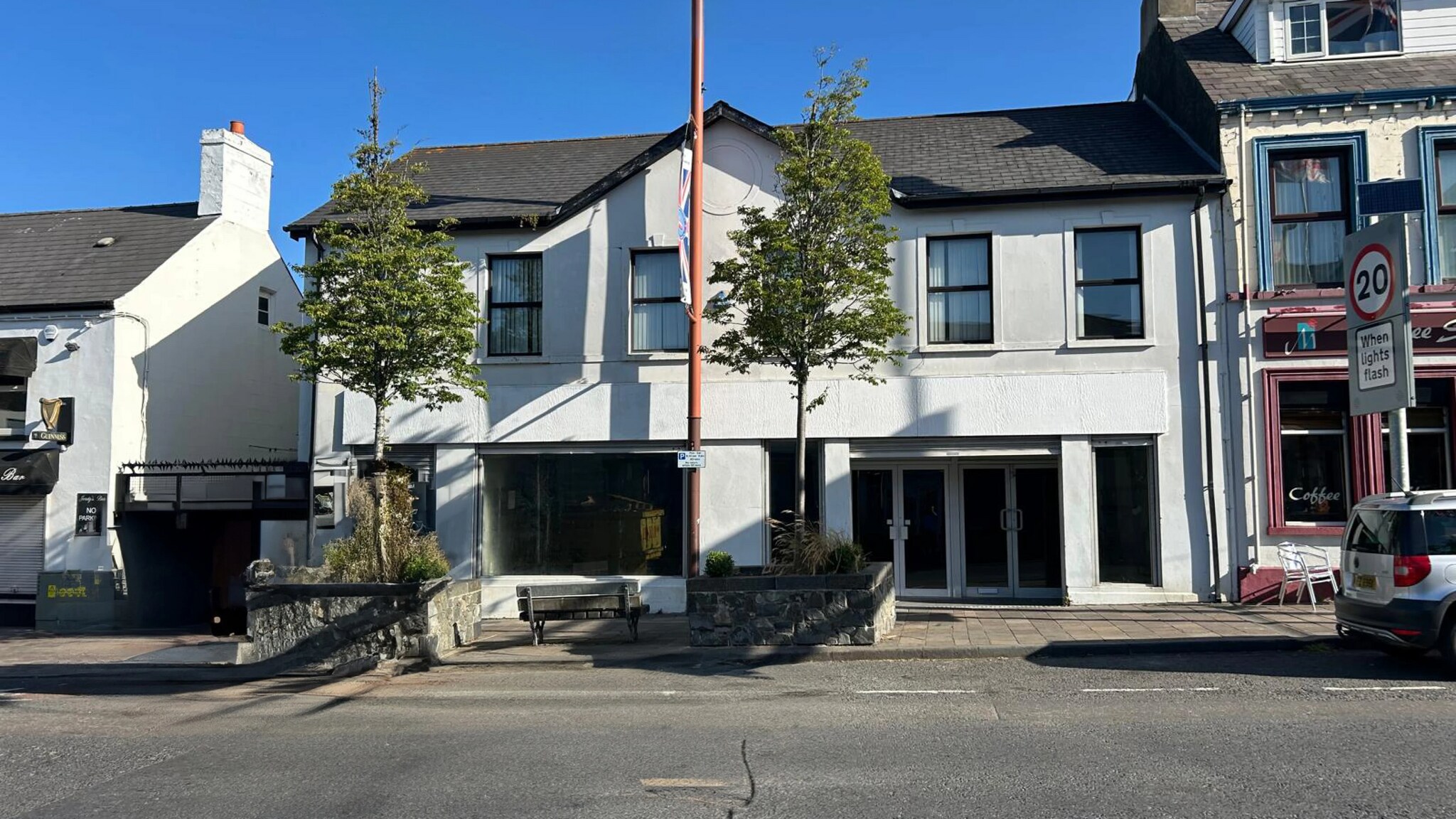 6-8 Main St, Ballynahinch to rent Building Photo- Image 1 of 3