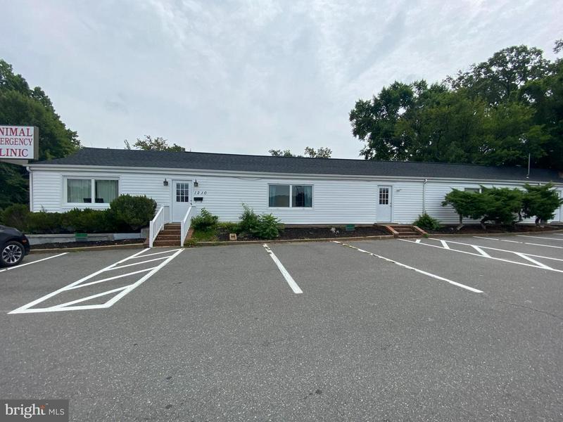 1210 Snowden St, Fredericksburg, VA for rent Building Photo- Image 1 of 12