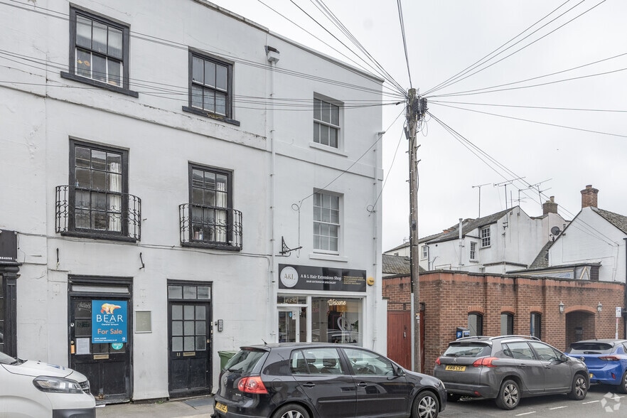 9 Grosvenor St, Cheltenham to rent - Building Photo - Image 2 of 2