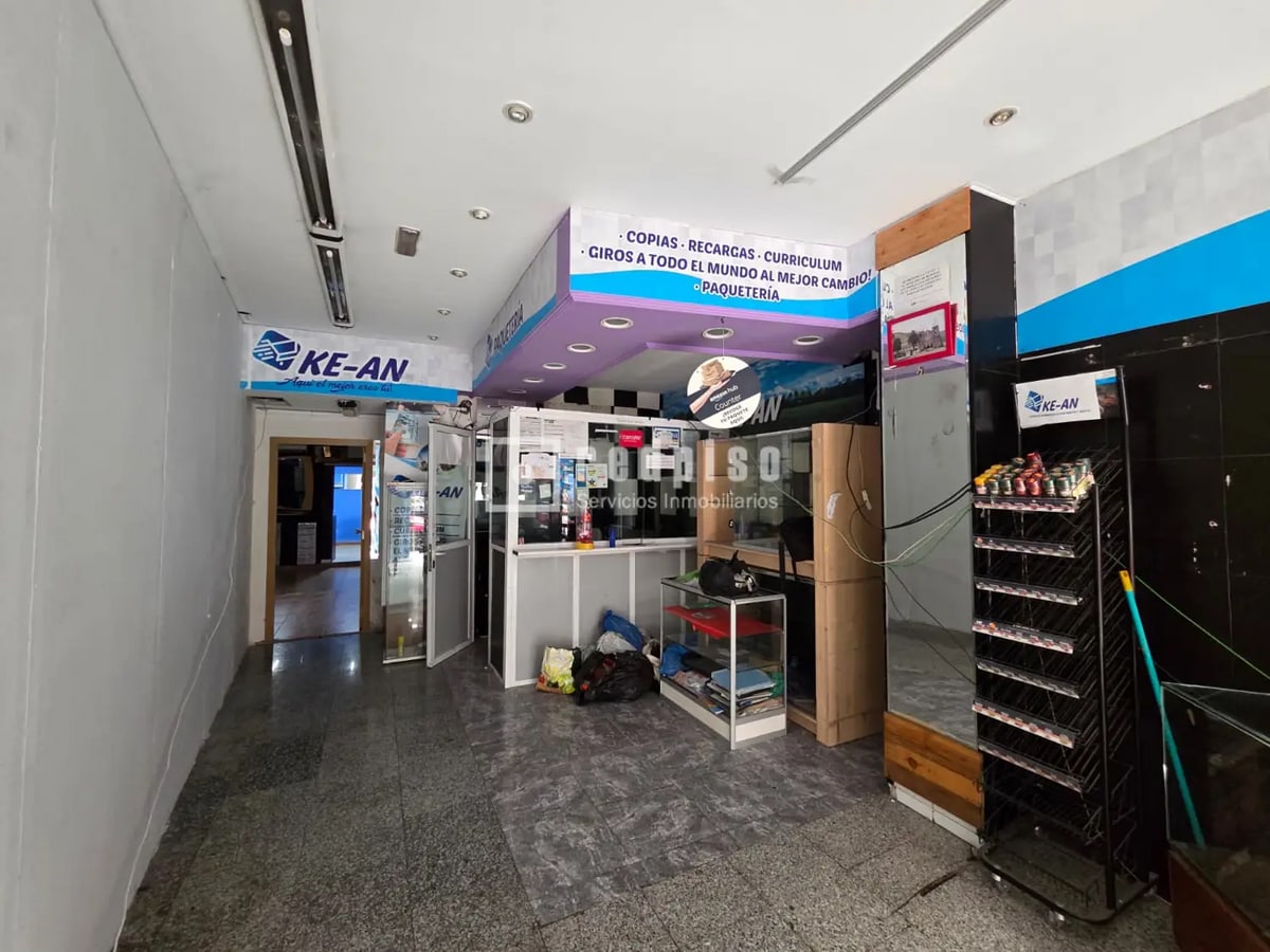 Madrid, MAD 28045 - Unit 1 -  - Interior Photo - Image 1 of 5