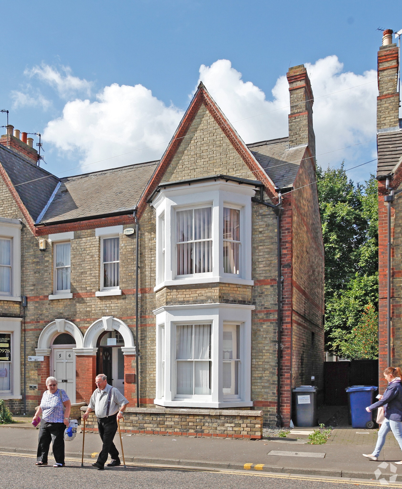 58 Broadway, Peterborough to rent Primary Photo- Image 1 of 3