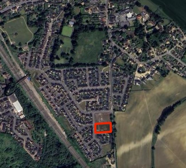 Plating Way, Roade for sale - Primary Photo - Image 1 of 3