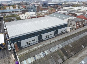 55 Gorst Rd, London, LND - aerial  map view