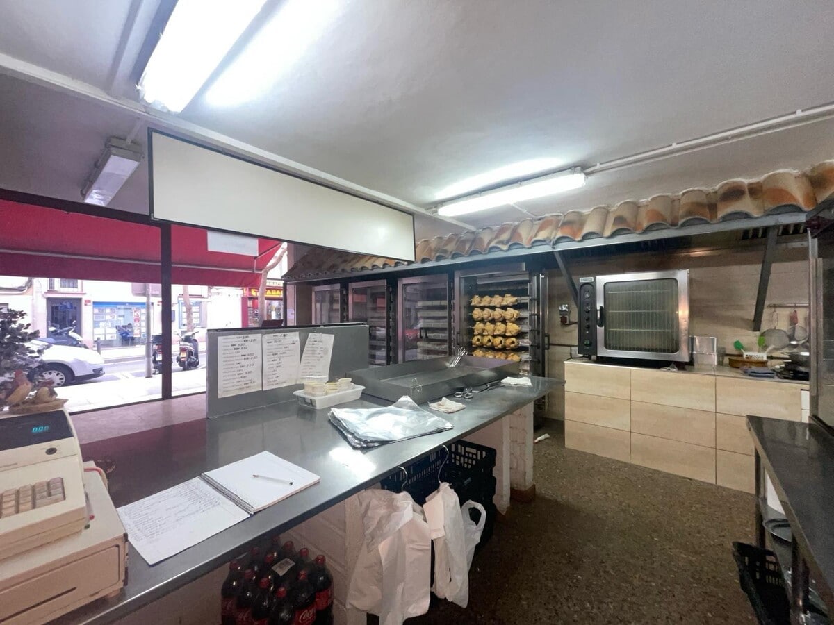 Santa Coloma de Gramenet, BAR 08921 -  -  - Interior Photo - Image 1 of 5