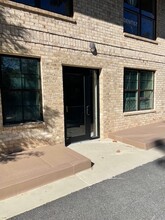 1344 E Cobb Dr, Marietta, GA for rent Building Photo- Image 1 of 6