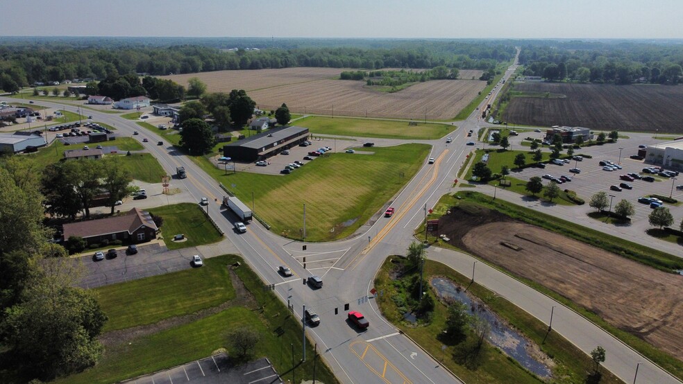 US-36 Outlots Pendleton, IN portfolio of 2 properties for sale on LoopNet.co.uk - Building Photo - Image 3 of 6