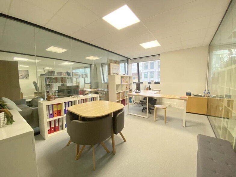86 Rue Anatole France, Levallois-Perret to rent - Building Photo - Image 3 of 5