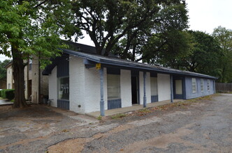 544 Brown Trl, Hurst, TX for rent Primary Photo- Image 1 of 26