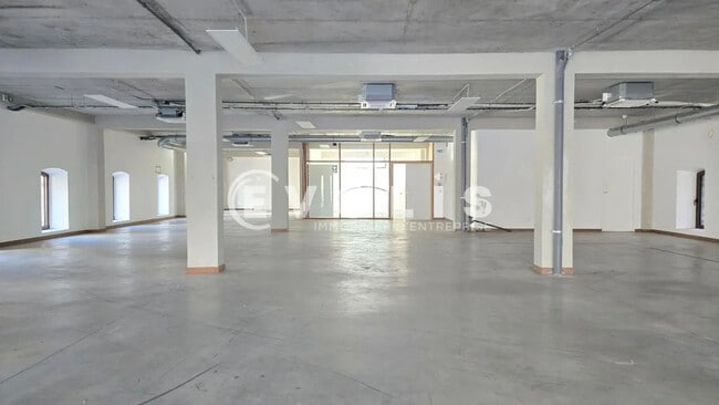 Location Bureaux 1 390 m² à 2 055 m²