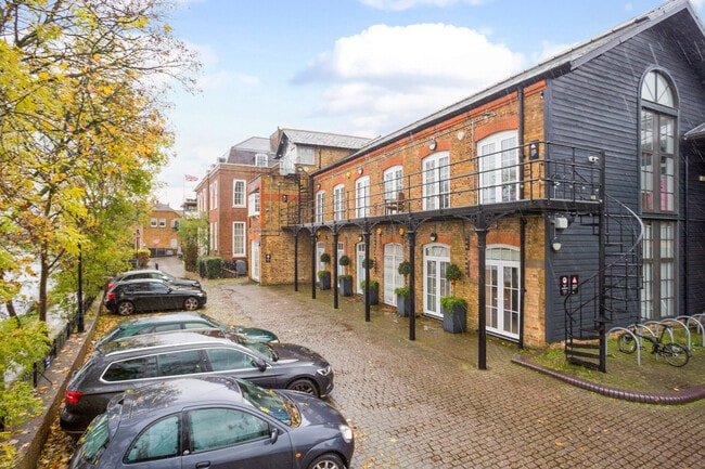 More details for Mortlake High St, London - Office to Rent