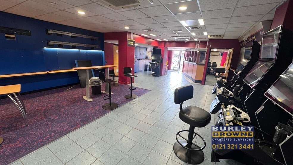 2 Belwell Ln, Sutton Coldfield to rent - Building Photo - Image 3 of 14
