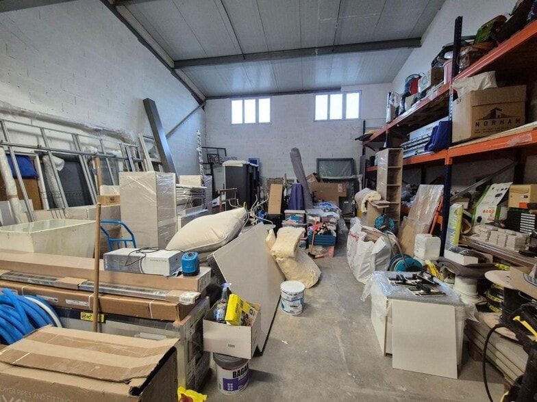Industrial in Moussy-le-Neuf to rent - Interior Photo - Image 2 of 4