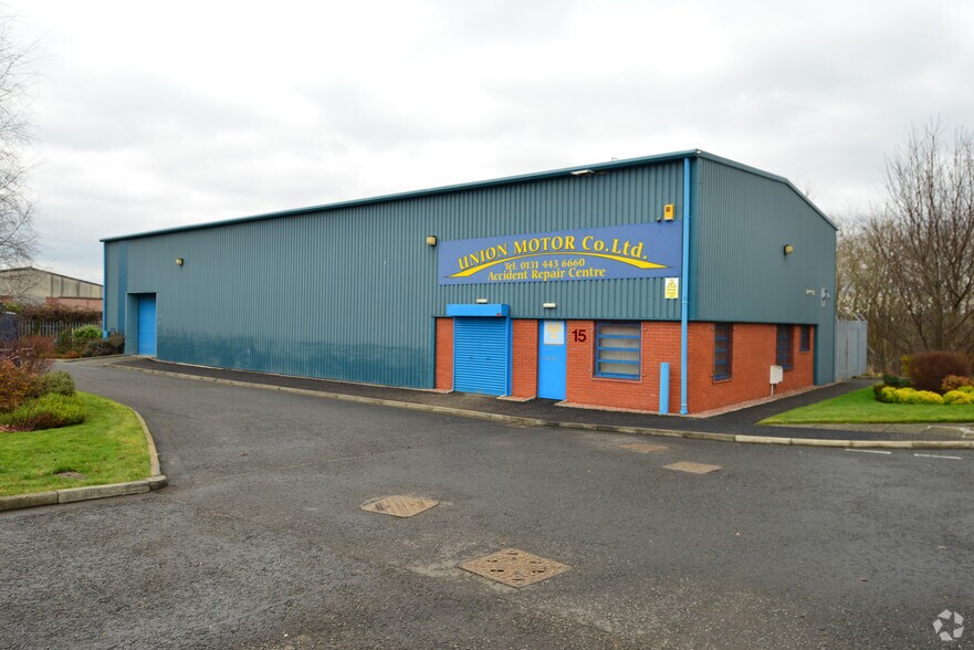 15 Dumbryden Dr, Edinburgh for sale - Primary Photo - Image 1 of 1