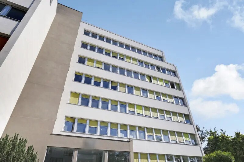 Office in Bagneux to rent - Building Photo - Image 1 of 15