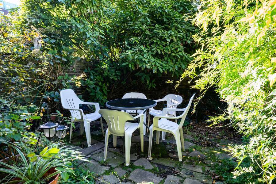 73 Oakley St, London for sale Building Photo- Image 1 of 11