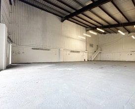 Canal Rd, Aberdare to rent Interior Photo- Image 2 of 7