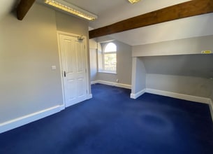 27 King St, Oldham to rent Interior Photo- Image 1 of 5