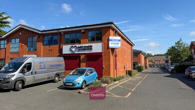 Park Ln, Nottingham to rent Building Photo- Image 1 of 7