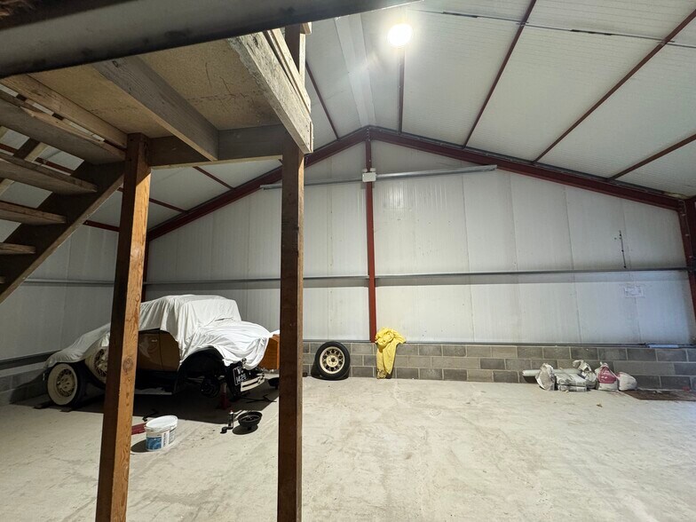 Carr Ln, Thirsk to rent - Interior Photo - Image 2 of 6