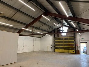 Colliery Rd, Wrexham to rent Interior Photo- Image 1 of 1