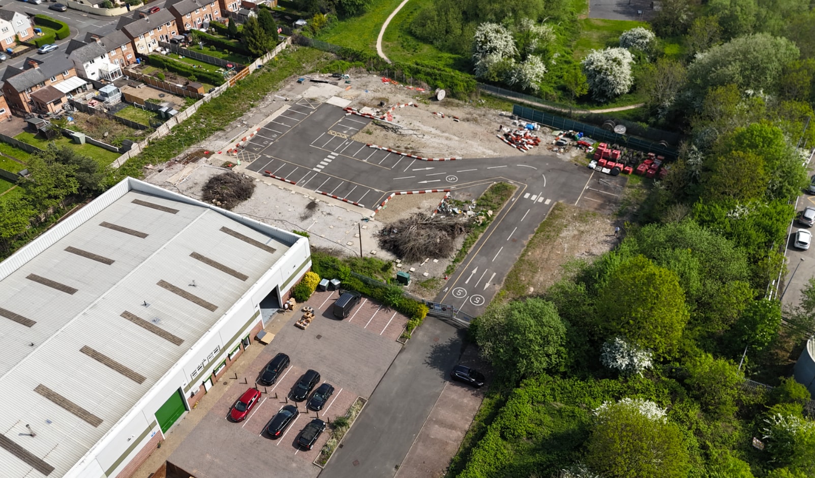 47 Kingsway Park Close, Derby to rent Aerial- Image 1 of 12