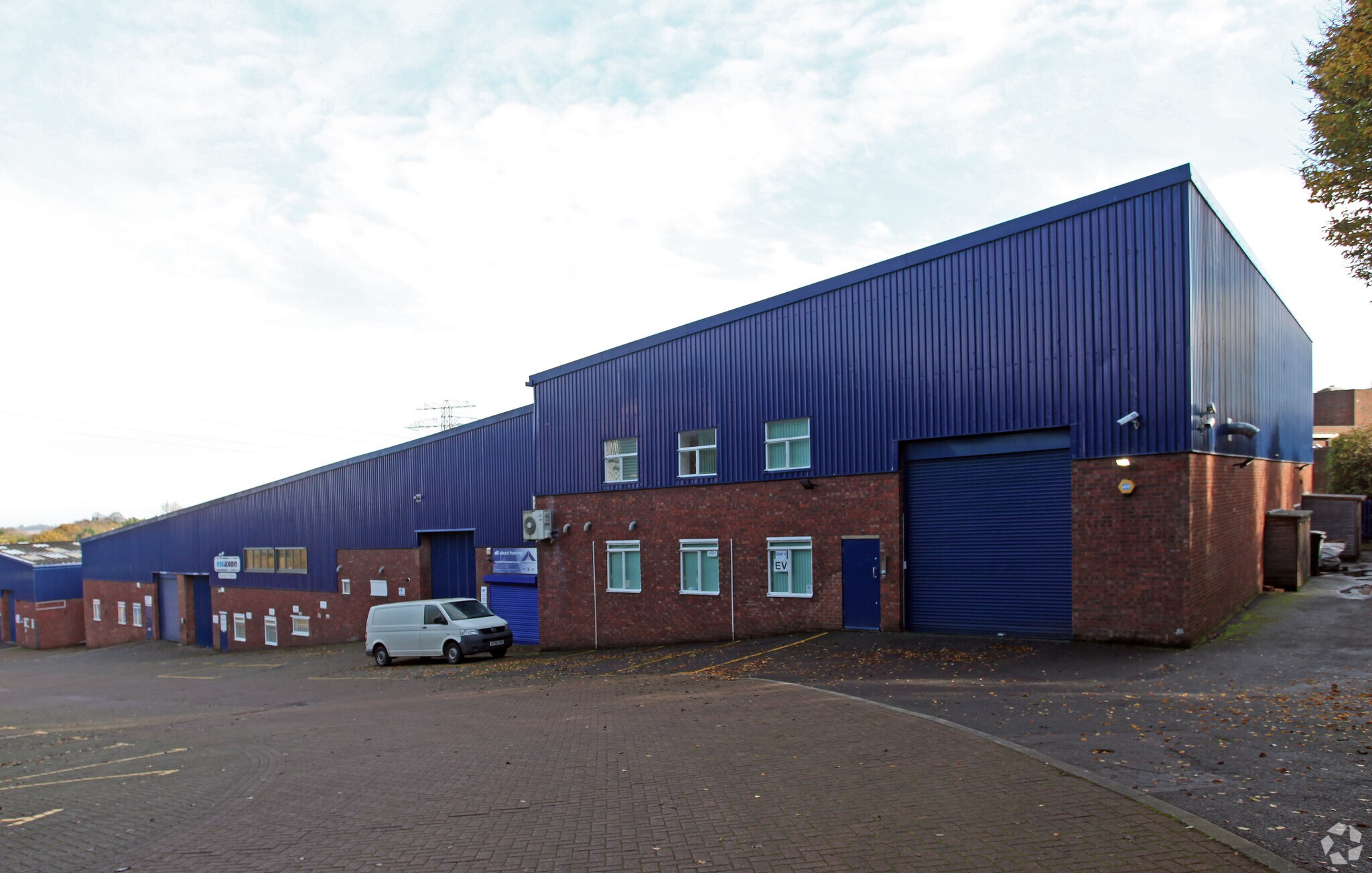 Stirling Rd, High Wycombe for sale Primary Photo- Image 1 of 1