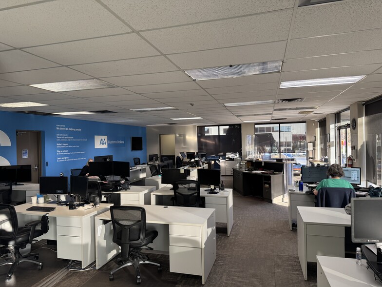 120 176 St, Surrey, BC for sale - Interior Photo - Image 2 of 20