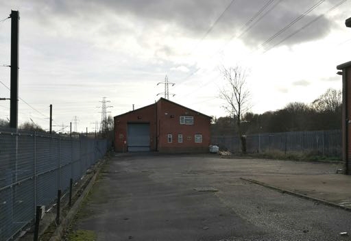 Wyther Dr, Leeds for rent - Primary Photo - Image 1 of 1