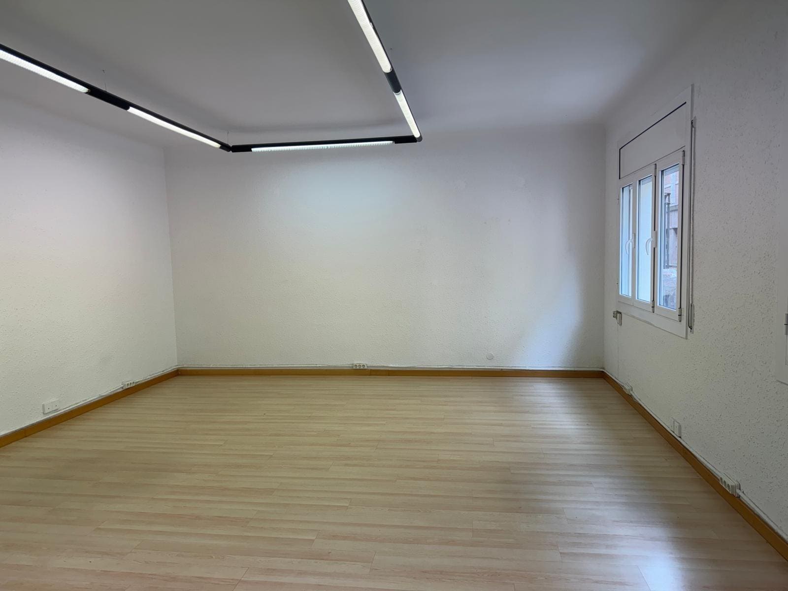 Office in Barcelona, Barcelona to rent Interior Photo- Image 1 of 9