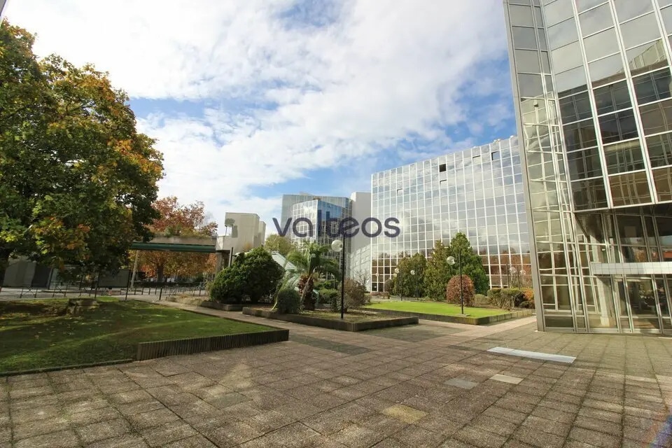 Office in Toulouse to rent Building Photo- Image 1 of 13