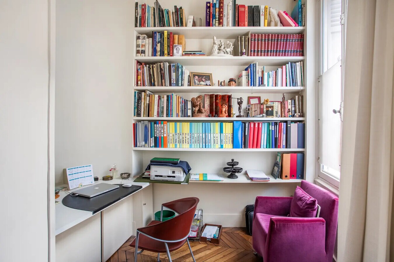 Paris, PAR 75017 - Unit undefined - - Interior Photo - Image 2 of 19