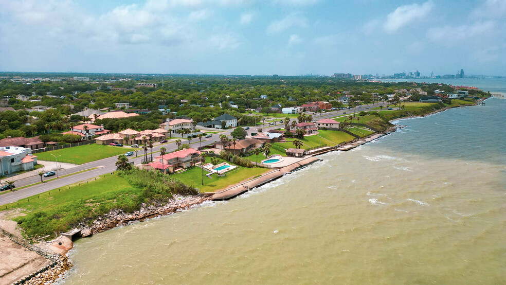 3645 Ocean, Corpus Christi, TX for sale - Building Photo - Image 3 of 18