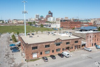 118 SE 4th St, Des Moines, IA - aerial  map view