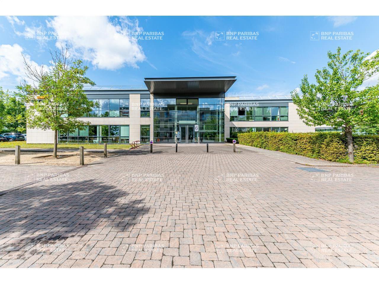 Office in Serris for sale Building Photo- Image 1 of 13