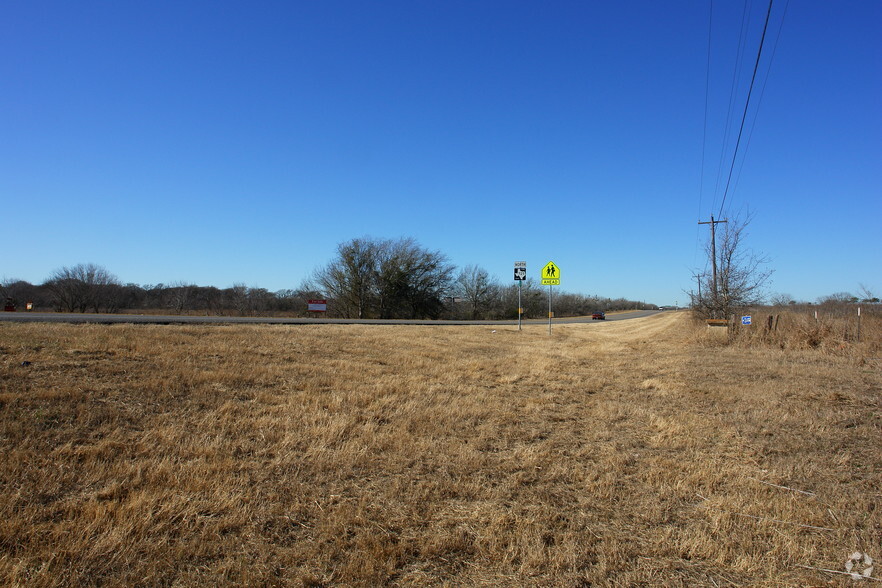 FM  725 & Hwy 46, Seguin, TX for sale - Building Photo - Image 2 of 3